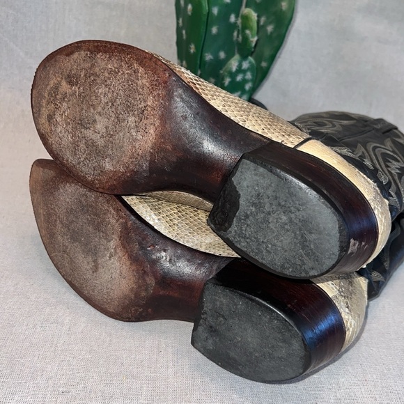 J CHISHOLM Women’s Western Boots, Chocolate Leather & Yellow Snakeskin, Size 9D - Picture 6 of 10